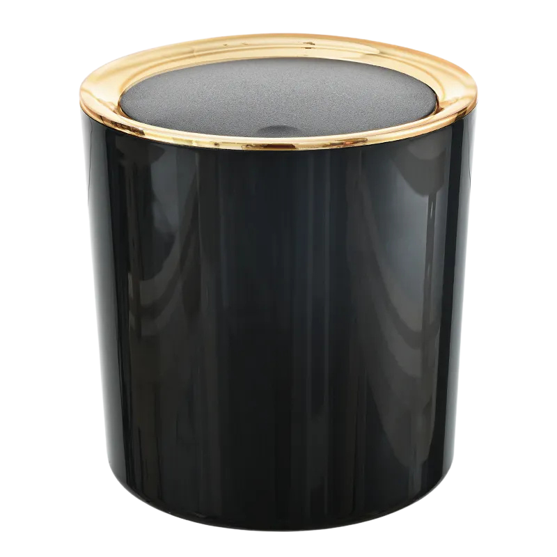 Petite poubelle de luxe