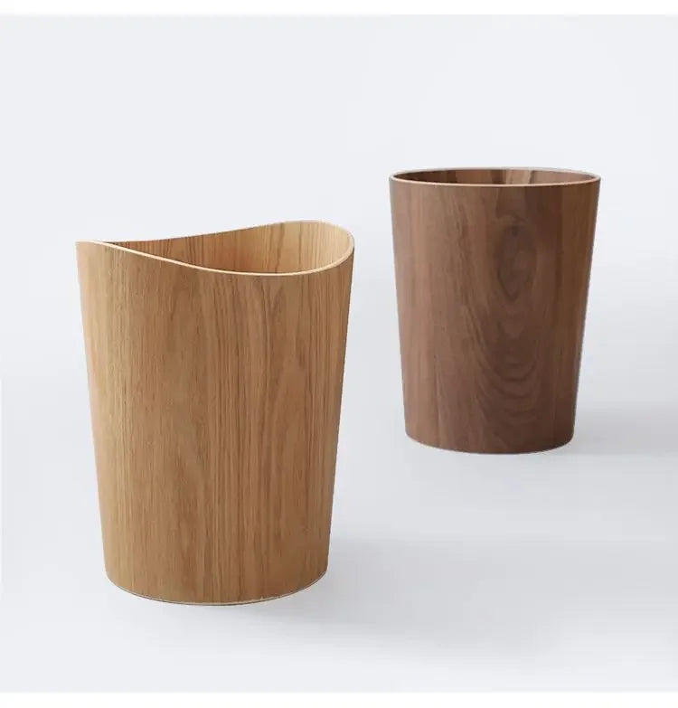 Poubelle en bois naturel