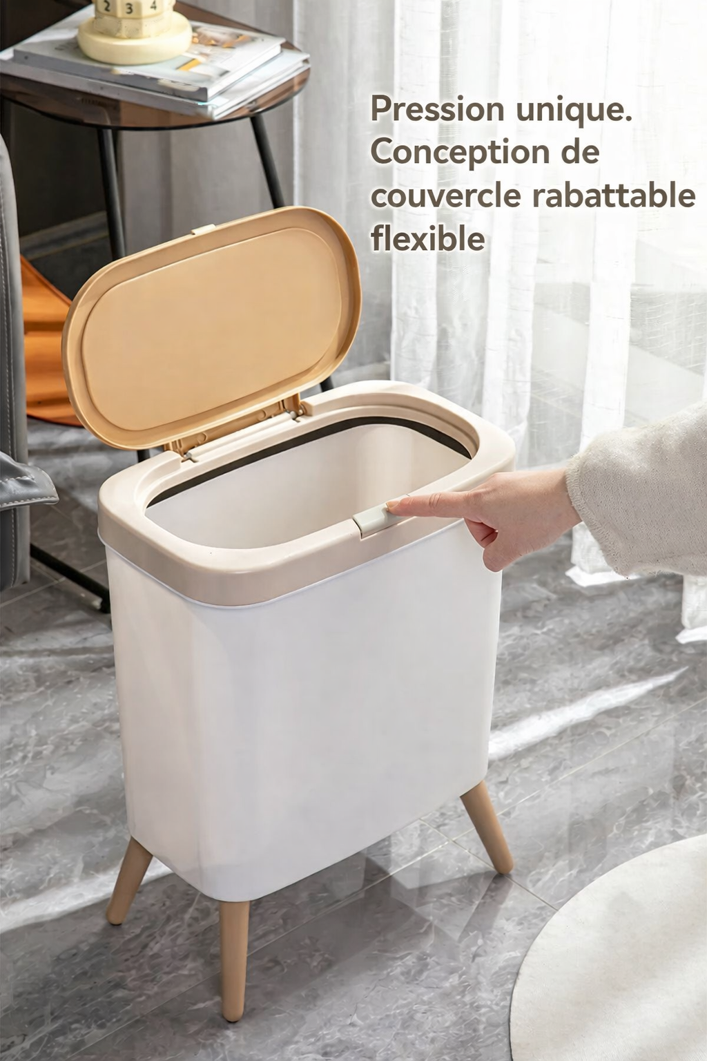 Poubelle rectangulaire avec couvercle à pression design
