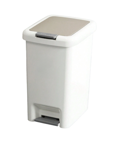Poubelle à pédale rectangulaire blanche compacte et pratique