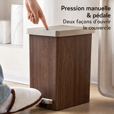 Poubelle design effet bois avec deux modes d’ouverture