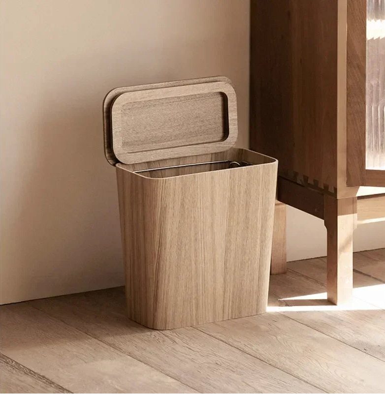 Poubelle en bois design rectangulaire finition frêne